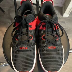 Nike LeBron Witness 7 Black/Red Bred
Lakers 2023 Basketball Shoes 12 new